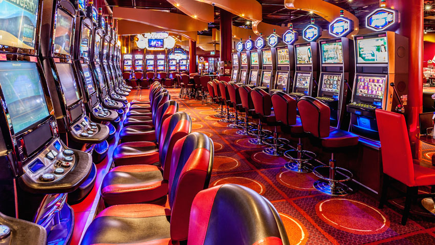Casino Bets, Sports Betting or Poker? What Suits You More?
